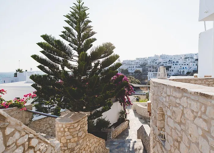 Ξενοδοχείο με διαμερίσματα Paliomylos 4*